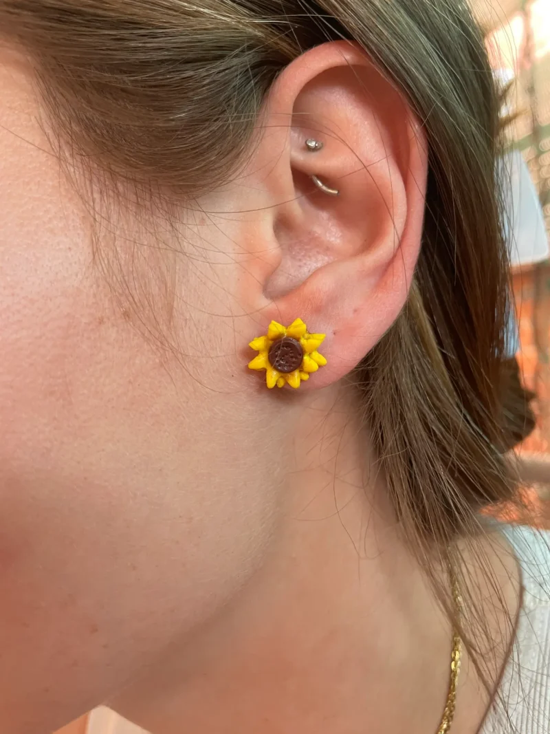 Pendientes presión girasoles arcilla polimérica