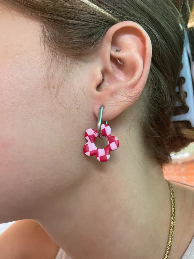 Pendientes arcilla polimérica flor cuadrados rosa