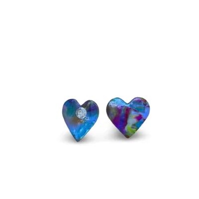 Pendientes de corazones multicolor por detrás