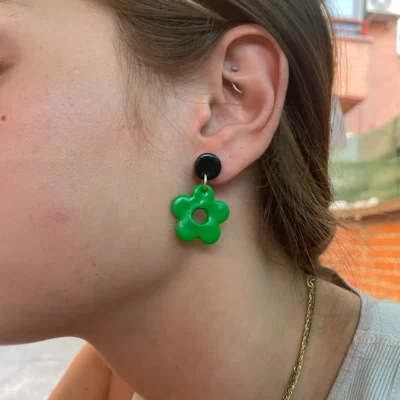 Pendientes flores verdes que cuelgan