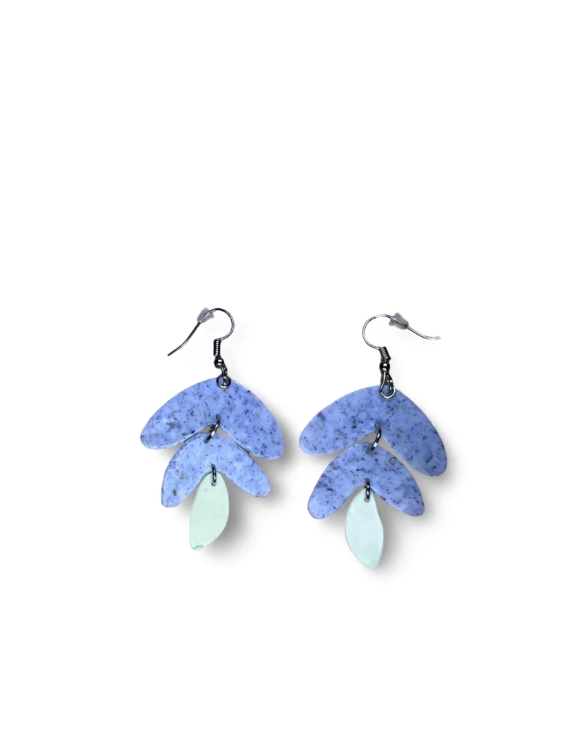 Pendientes largos de hojas