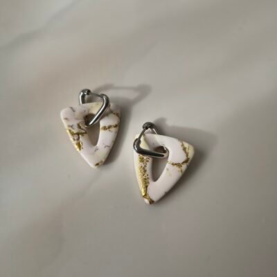 Charm Marta Mármol con aro triangular